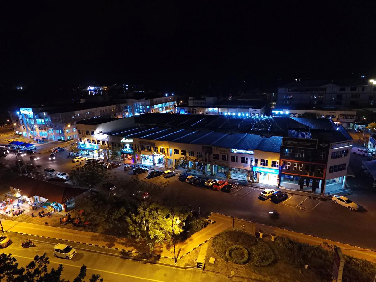 Milvus Hotel Kuah Exterior photo
